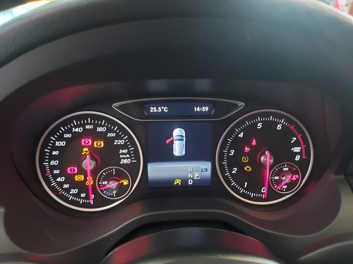 Imagem 8 de 12 de Mercedes Benz A 200 2018
