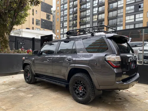 Toyota 4Runner SR5