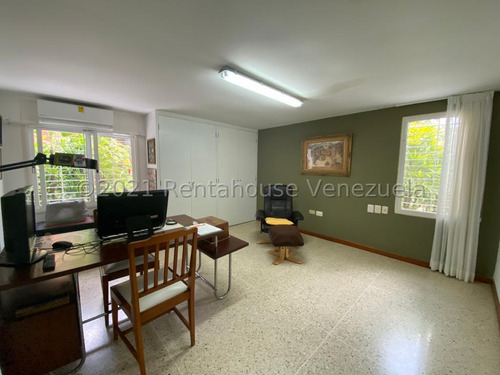 Se Vende Casa En Altamira 23-28438