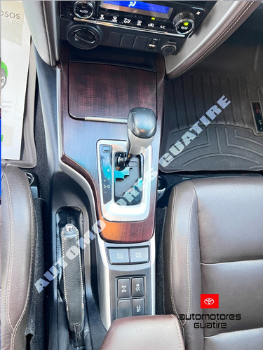 Toyota Fortuner Vx-r+