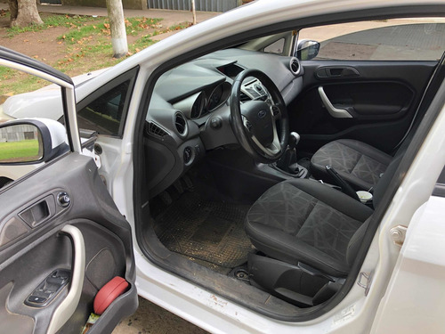 Ford Fiesta Kinetic Design 1.6 Design 120cv Titanium 2011