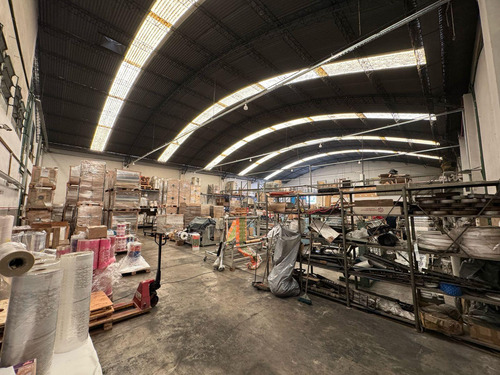 Galpón Industrial De 1100m² Edificados - La Tablada