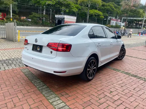 Volkswagen Jetta Vi 2.5 Highline