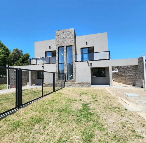 Nuevo Proyecto De 3casas En Medanos Solymar 