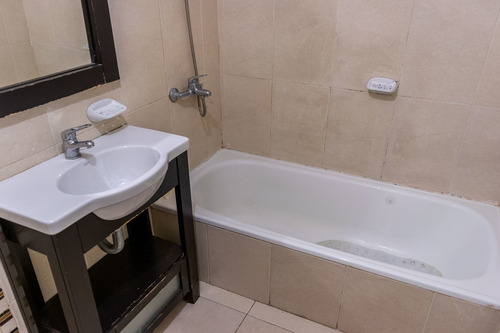 Venta Depto. 2 Amb Colegiales C/balcon, Escritorio