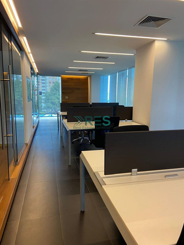 Oficina En Arriendo En Las Condes