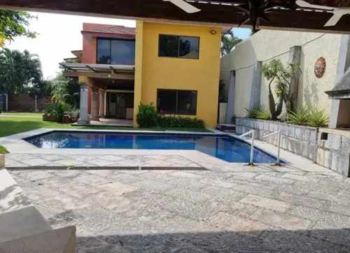 Casa En Renta En La Toscana, Acapatzingo Cuernavaca Morelos.