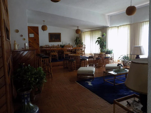Casa Sola En Lomas De Atzingo, Cuernavaca, Morelos - Seq-173-cs