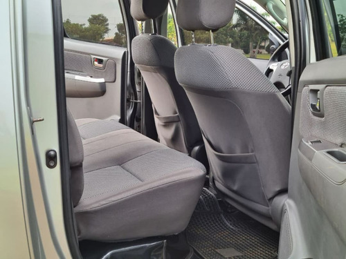 Imagen 8 de 10 de Toyota Hilux 4x4 Aut