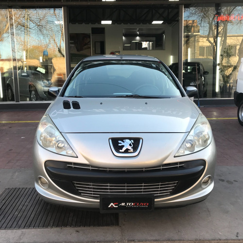 Peugeot 207 1.4 Sedan Hdi Xs