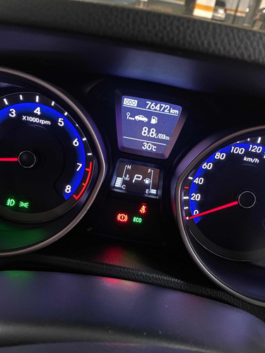 Imagem 11 de 13 de Hyundai I30 2015 1.8 Aut. 5p