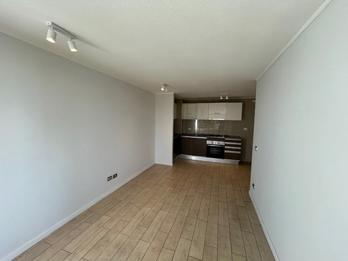 Metro Departamental- Primera Av. 1336; 2d+1b+1est+bod; Codjc