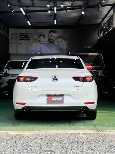 Mazda 3 2.0 Touring mecánico