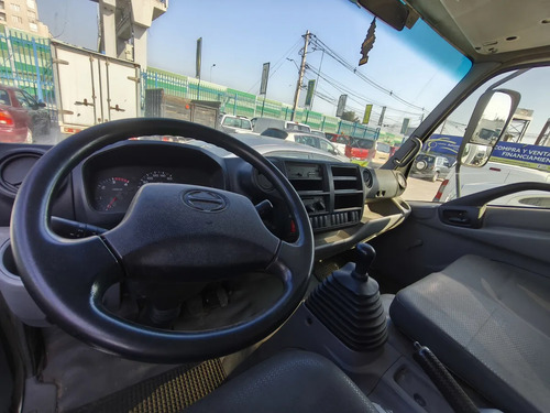 Hino Xzu Otra 2013