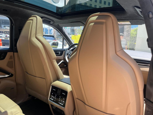 Porsche Cayenne 4.9 Turbo At