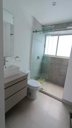 Departamento En Venta Con Balcón, En Portales