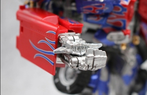 Imagen 10 de 10 de Transformers Optimus Prime Black Mamba Ls03