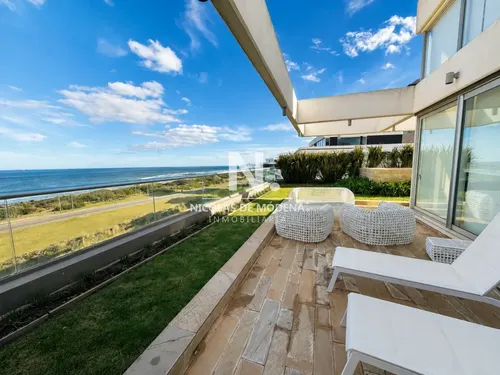 En Venta Apartamento De 4 Dormitorios En Suite, Con Excelente Vista En Punta Del Este