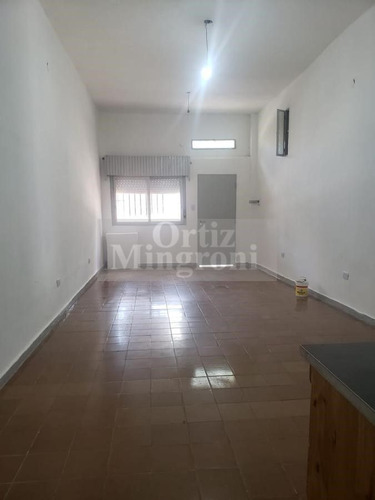 Departamento En Venta Ubicado En Carlos Spegazzini, Ezeiza, G.b.a. Zona Sur