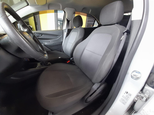 Imagem 7 de 11 de Chevrolet Onix Hatch Joy 1.0 8v Flex 5p Mec.