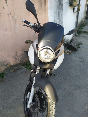 Imagem 3 de 3 de Honda Transalp 700