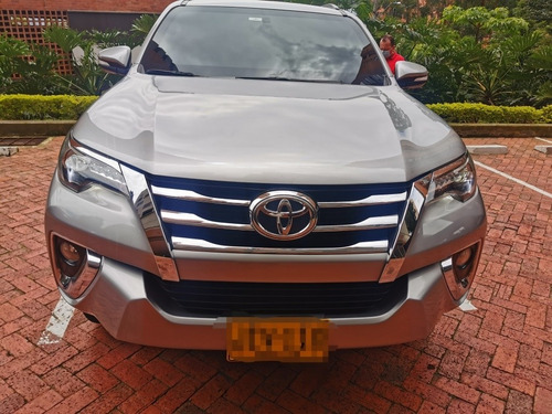 Toyota Fortuner 2.8 4x4 Blindaje 2