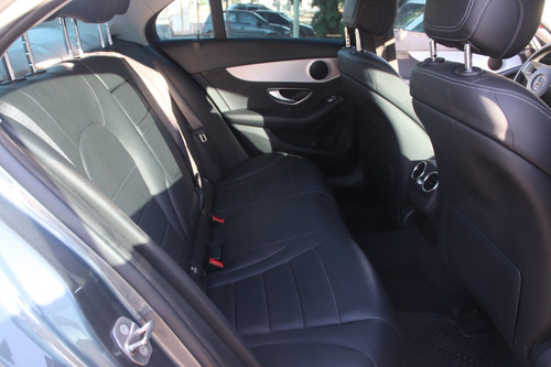 Imagen 6 de 9 de Mercedes Benz C250