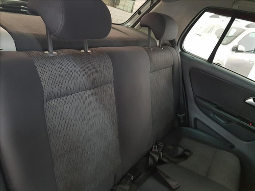 Imagem 4 de 7 de Volkswagen Fox 1.0 Mi Trend 8v