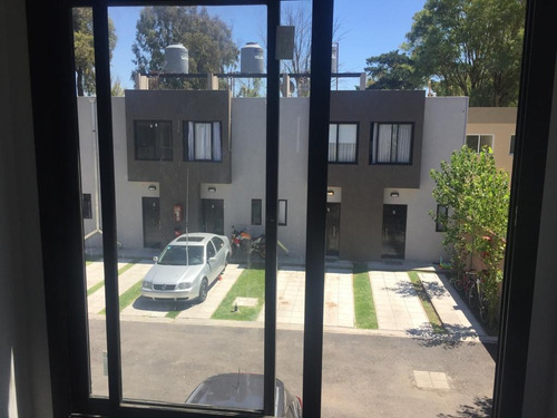 Imagen 3 de 20 de Excelente Duplex Nuevo En Complejo - Udaondo - Venta - Oportunidad