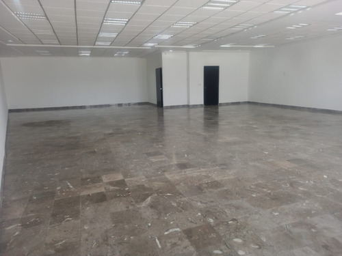 Local Comercial En Renta 228 M², 2 Baños, 8 Estacionamientos, Av José Ma. Iglesias, Chihuahua