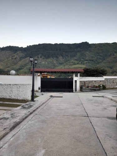 Imagen 9 de 12 de Bello Town House A 5 Minutos De La Ciudad De Mérida