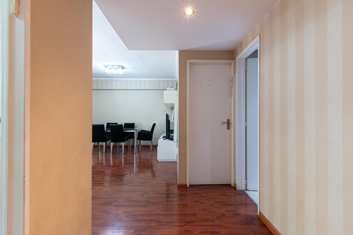 Departamento 3 Ambientes En Venta En Torres De Av. Montes De Oca Al 500 Barracas Caba