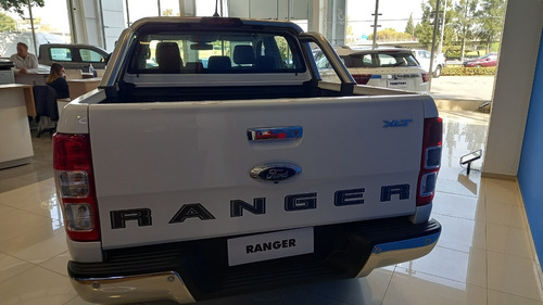 Imagen 14 de 16 de Ford Ranger Xlt 3.2 At (financia $4.000.000 Con Tasa 19.90%)