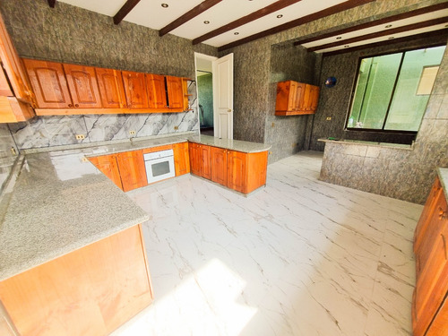 Gran Casa En Lo Curro A Pasos José Alcalde Delano