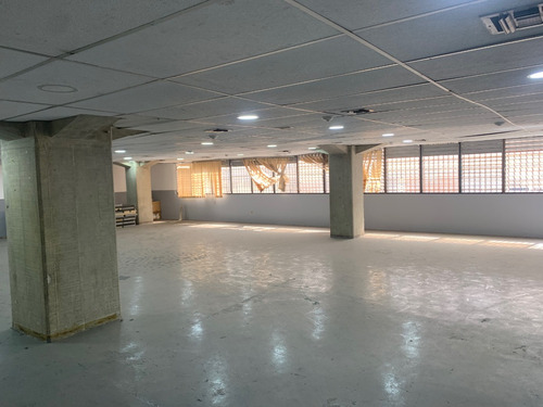 Ym - Nuevo Precio !!!!! Edificio En Venta En La Urbina
