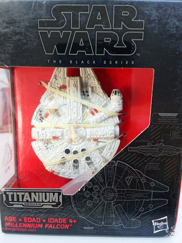 Millenium Falcon - Star Wars Titanium Series (Usado)