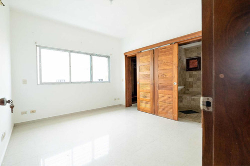 Apartamento En Venta En La Romana En Buena Vista Norte