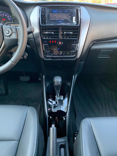 Imagen 19 de 21 de Toyota Yaris Xls Pack Cvt