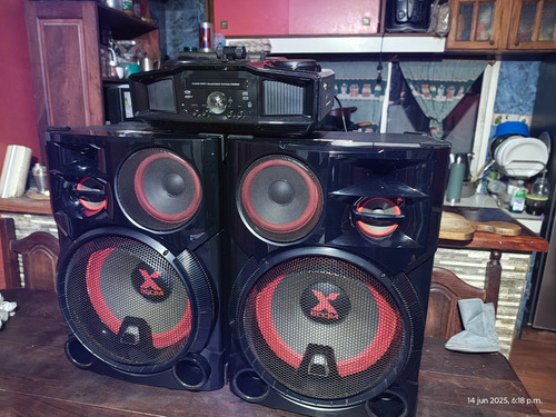 Minicomponente Lg Xboom Cm9960 Negro 4800 W (Usado)