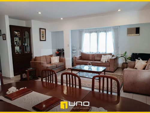 Imagen 5 de 27 de Esta Linda Casa De 1 Planta En Un Barrio Seguro De La Zona Oeste Puede Ser El Hogar Que Tu Familia Está Buscando