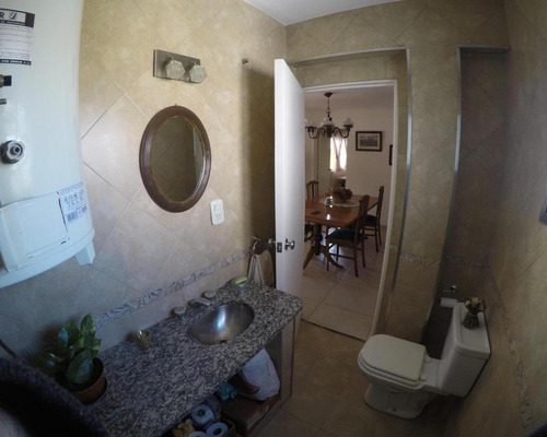 Imagen 17 de 23 de Departamento En 2 Plantas - 4 Ambientes - Impecable - Castel