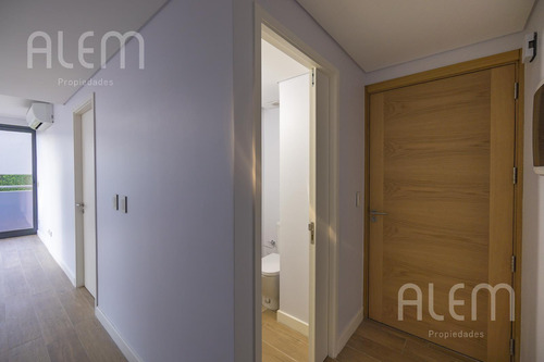Departamento De 2 Ambientes En Las Lomitas Street