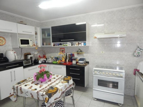 Imagem 23 de 30 de Casa Térrea 2 Dorms,3vagas,140m² Mais Edicula 1dorm,cozinha E Wc - 2328