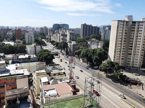 Imagen 10 de 30 de Venta Apartamento La Campina Con Bella Vista Al Avila / Smb / Mls # 22-10703.