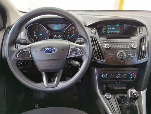 Ford Focus III 1.6 Sedan S