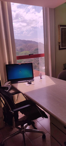Imagen 4 de 12 de Oficina En Venta En Av Bolivar, Telf. 0241-8239522