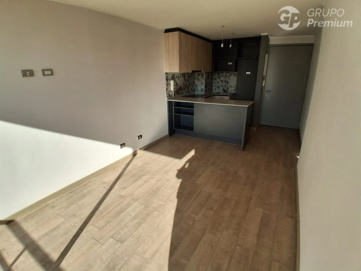 Imagen 5 de 17 de Departamento En Arriendo De 2 Dorm. En Estación Central