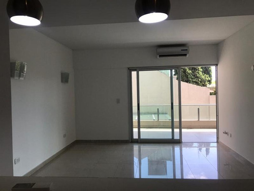 Imagen 18 de 27 de Departamento A La Venta De Gran Categoría De 2 Ambientes En La Mejor Calle De Adrogué
