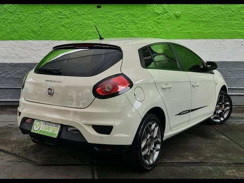 Imagem 2 de 8 de Fiat Bravo 1.8 Blackmotion 16v 2016