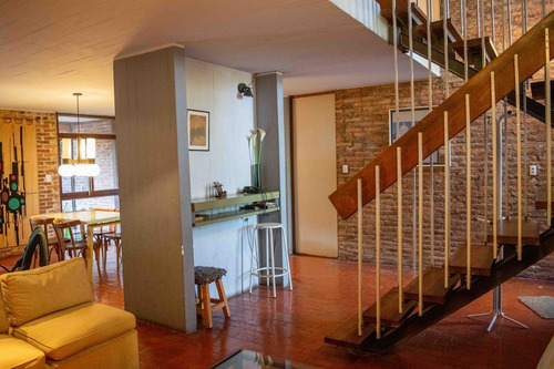 Imagen 5 de 25 de Casa - Mart.-vias/libert.